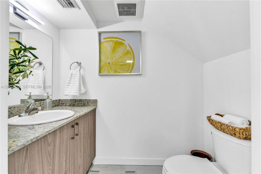 For Rent: $2,900 (2 beds, 1 baths, 1200 Square Feet)
