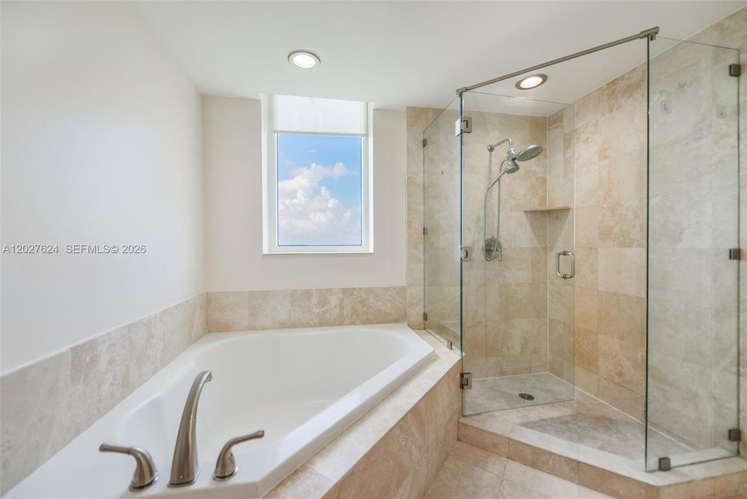 For Sale: $599,999 (3 beds, 2 baths, 1597 Square Feet)