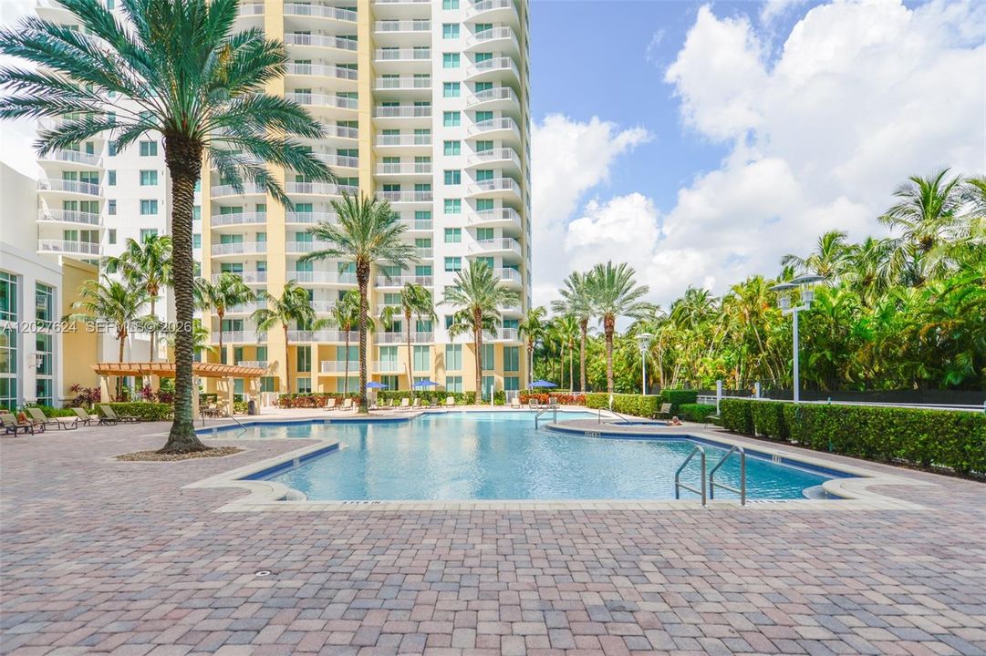 For Sale: $599,999 (3 beds, 2 baths, 1597 Square Feet)