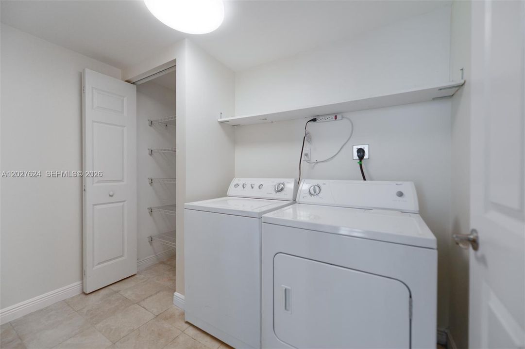 For Sale: $599,999 (3 beds, 2 baths, 1597 Square Feet)