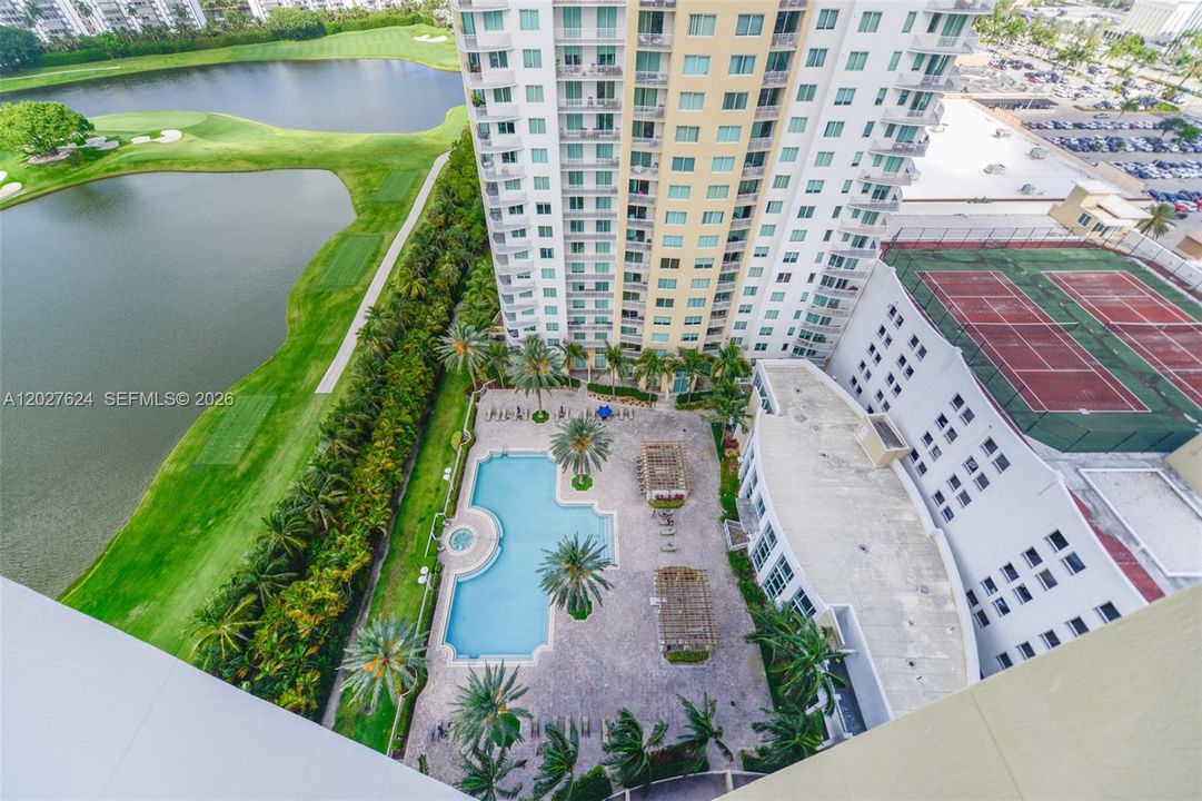 For Sale: $599,999 (3 beds, 2 baths, 1597 Square Feet)