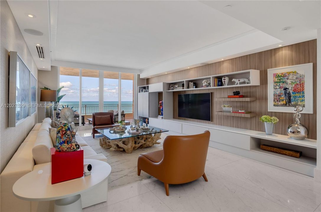 En Venta: $18,500,000 (5 camas, 5 baños, 4566 Pies cuadrados)