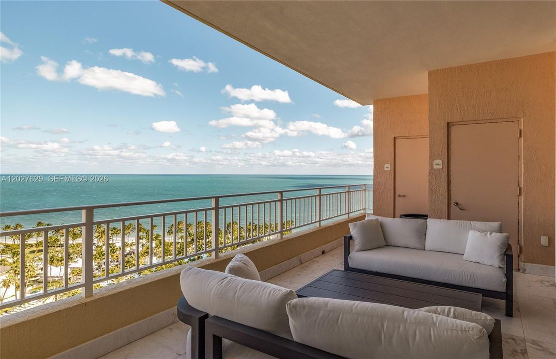 En Venta: $18,500,000 (5 camas, 5 baños, 4566 Pies cuadrados)