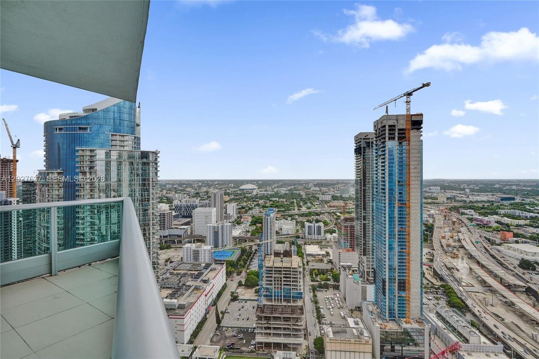 Active With Contract: $5,900 (2 beds, 2 baths, 1237 Square Feet)