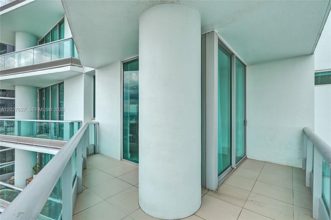 Active With Contract: $5,900 (2 beds, 2 baths, 1237 Square Feet)
