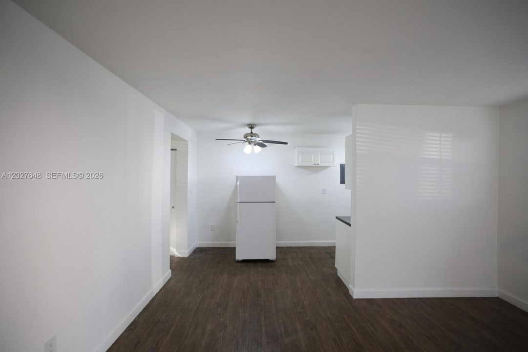 For Rent: $1,650 (1 beds, 1 baths, 450 Square Feet)