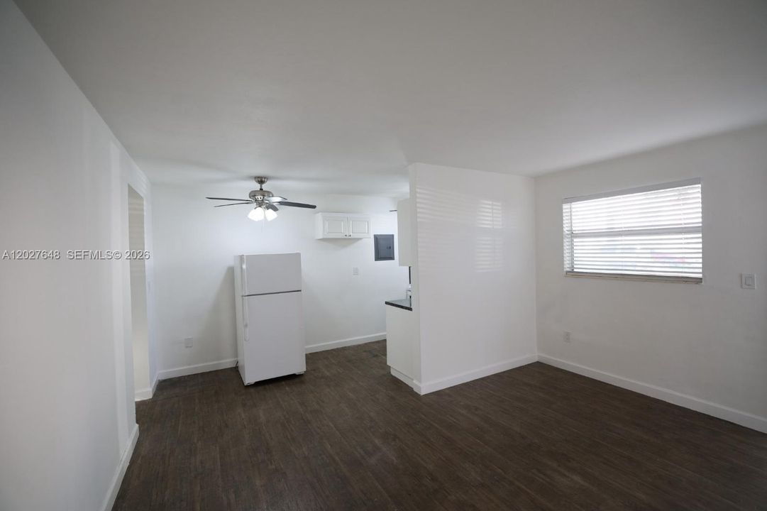 For Rent: $1,650 (1 beds, 1 baths, 450 Square Feet)