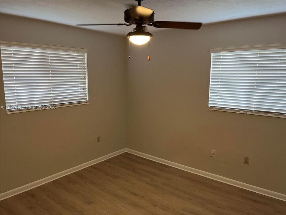 Active With Contract: $850,000 (3 beds, 2 baths, 1714 Square Feet)