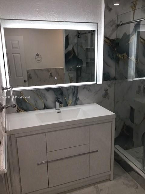 For Rent: $3,500 (3 beds, 2 baths, 1372 Square Feet)
