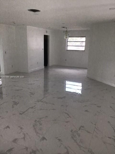 For Rent: $3,500 (3 beds, 2 baths, 1372 Square Feet)