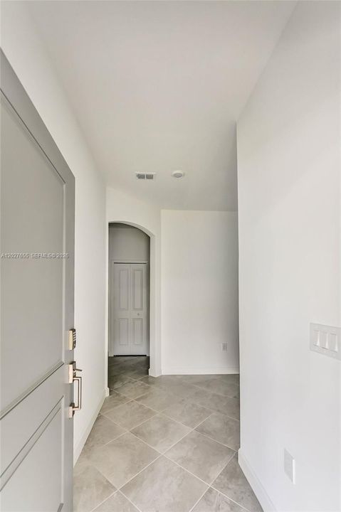 For Rent: $2,000 (3 beds, 2 baths, 2154 Square Feet)