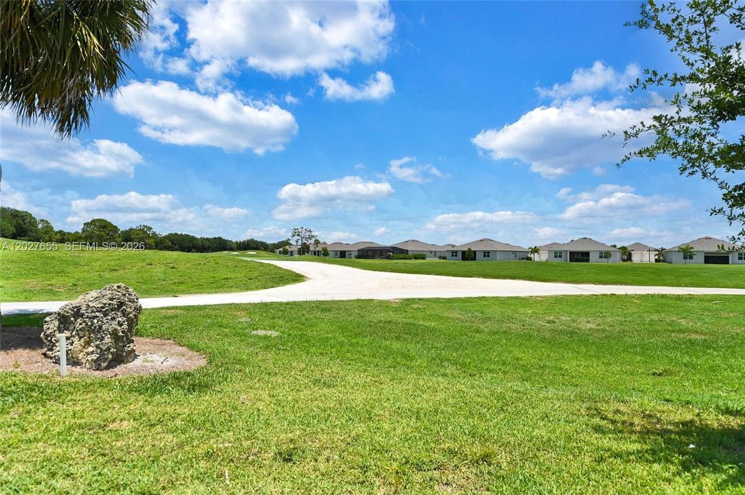 For Rent: $2,000 (3 beds, 2 baths, 2154 Square Feet)