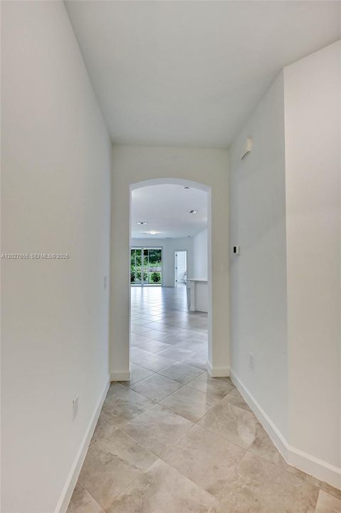 For Rent: $2,000 (3 beds, 2 baths, 2154 Square Feet)