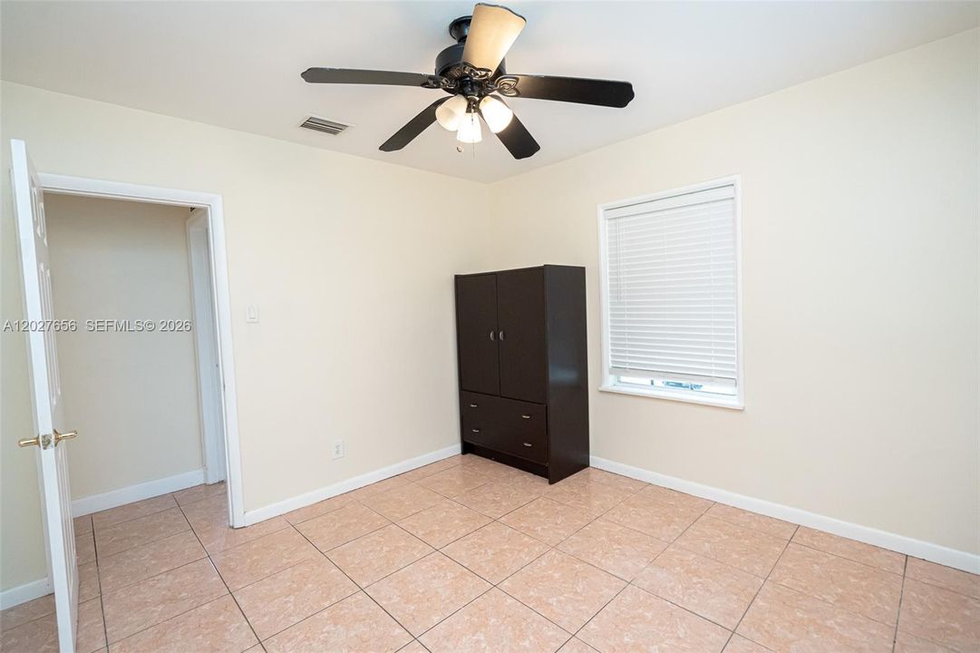 For Rent: $1,800 (1 beds, 1 baths, 0 Square Feet)