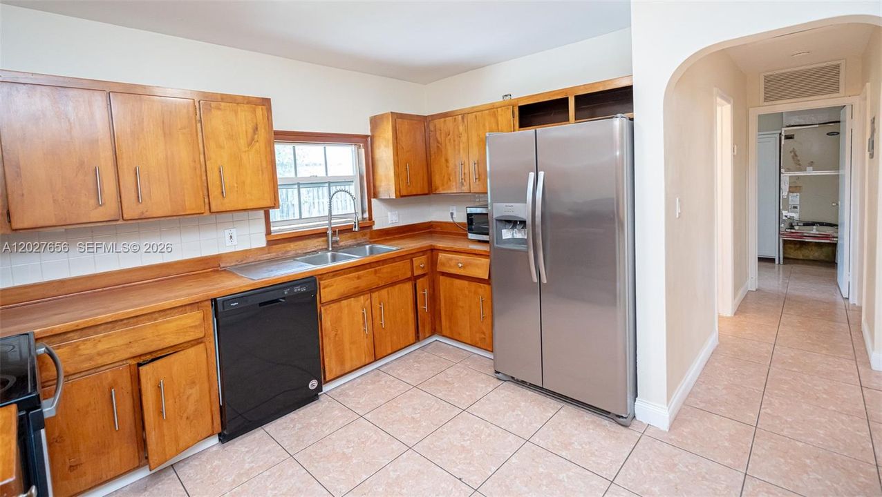 For Rent: $1,800 (1 beds, 1 baths, 0 Square Feet)
