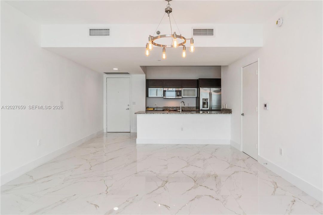 For Rent: $5,300 (2 beds, 2 baths, 1113 Square Feet)