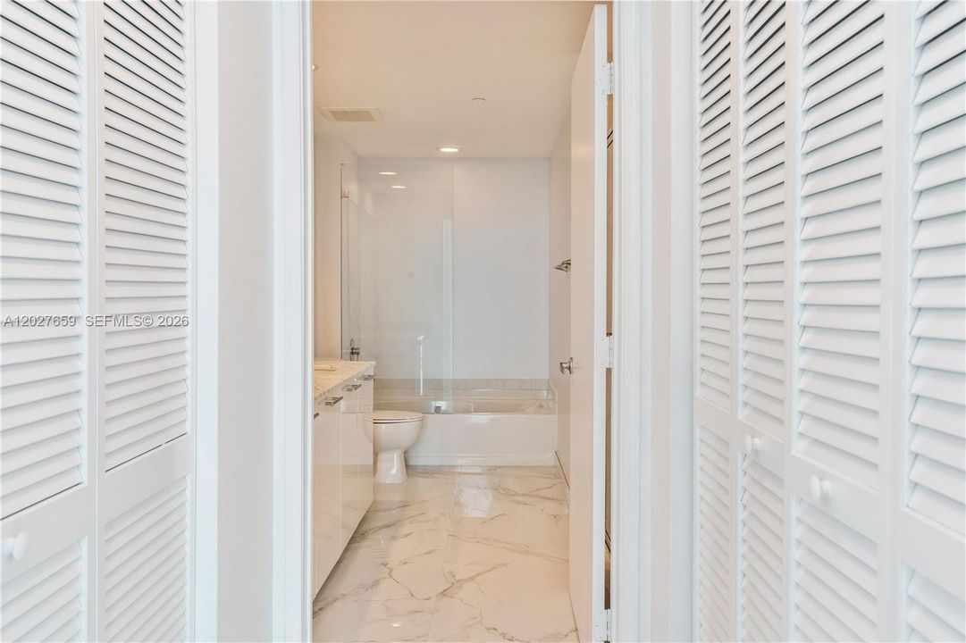 For Rent: $5,300 (2 beds, 2 baths, 1113 Square Feet)