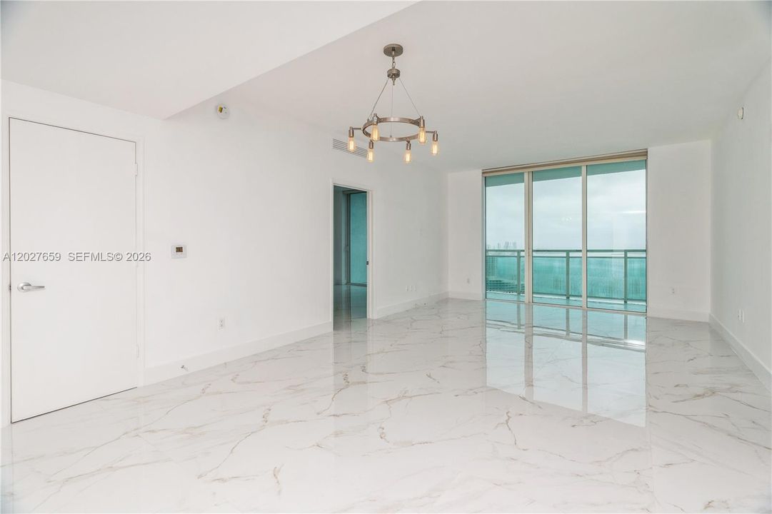 For Rent: $5,300 (2 beds, 2 baths, 1113 Square Feet)