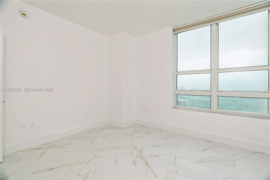 For Rent: $5,300 (2 beds, 2 baths, 1113 Square Feet)