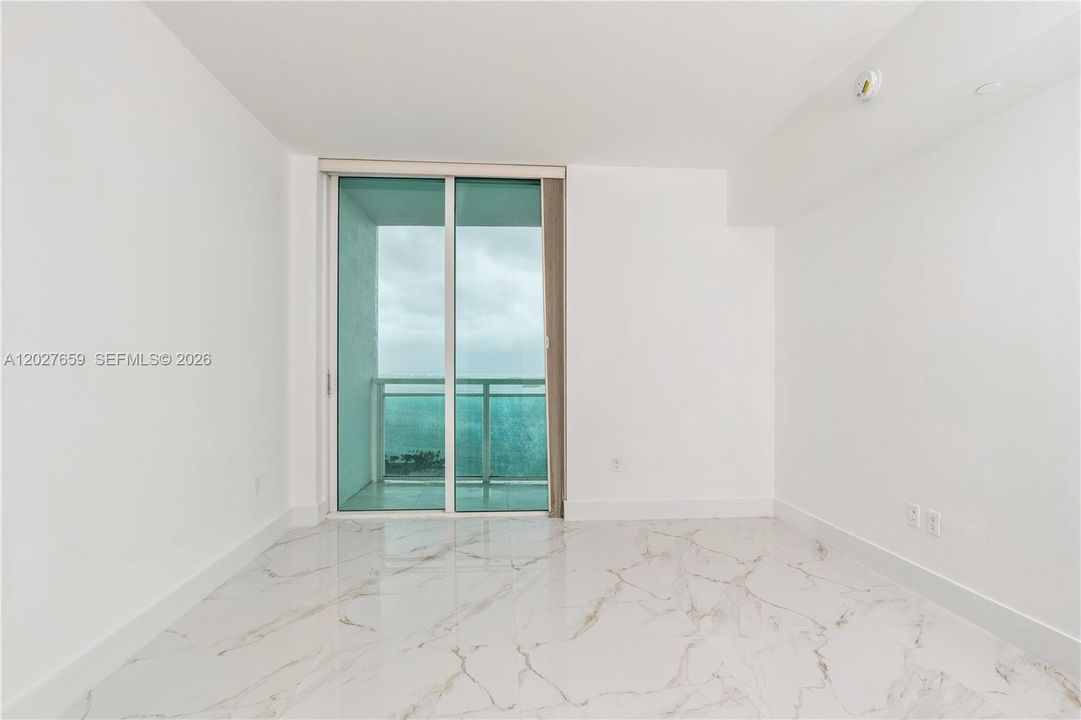 For Rent: $5,300 (2 beds, 2 baths, 1113 Square Feet)
