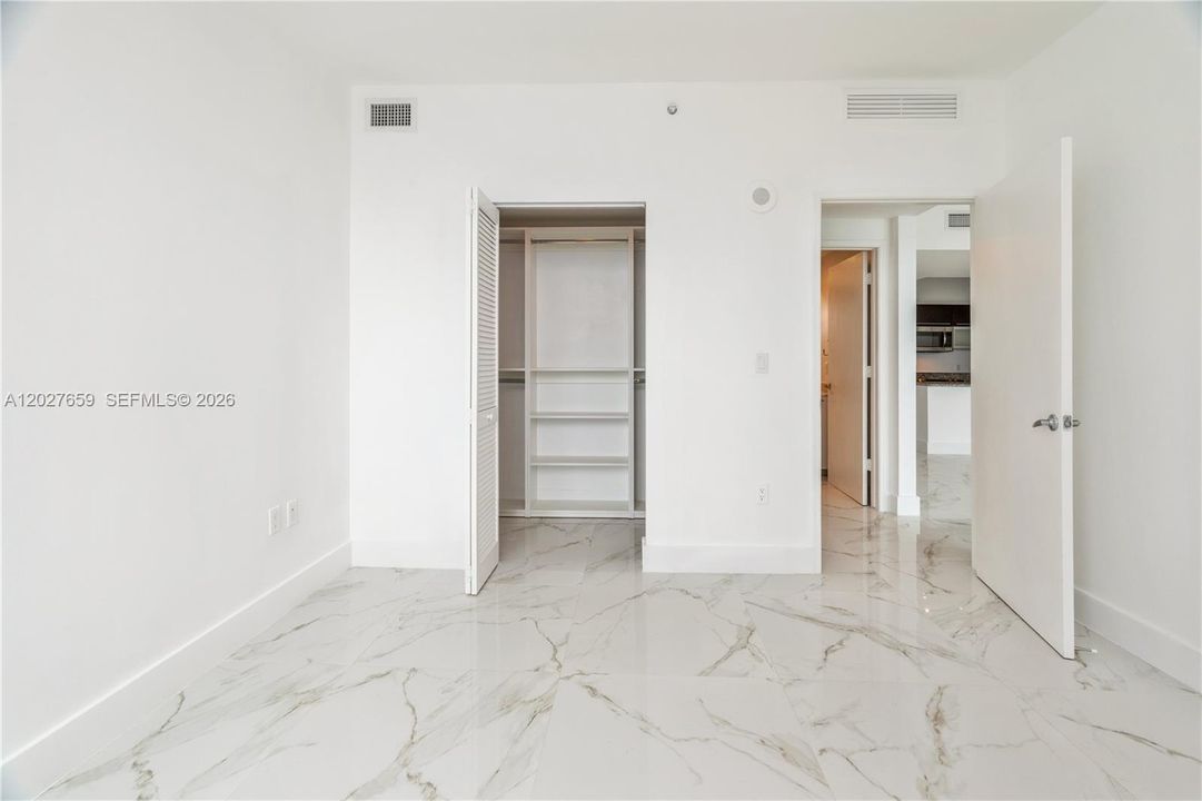 For Rent: $5,300 (2 beds, 2 baths, 1113 Square Feet)