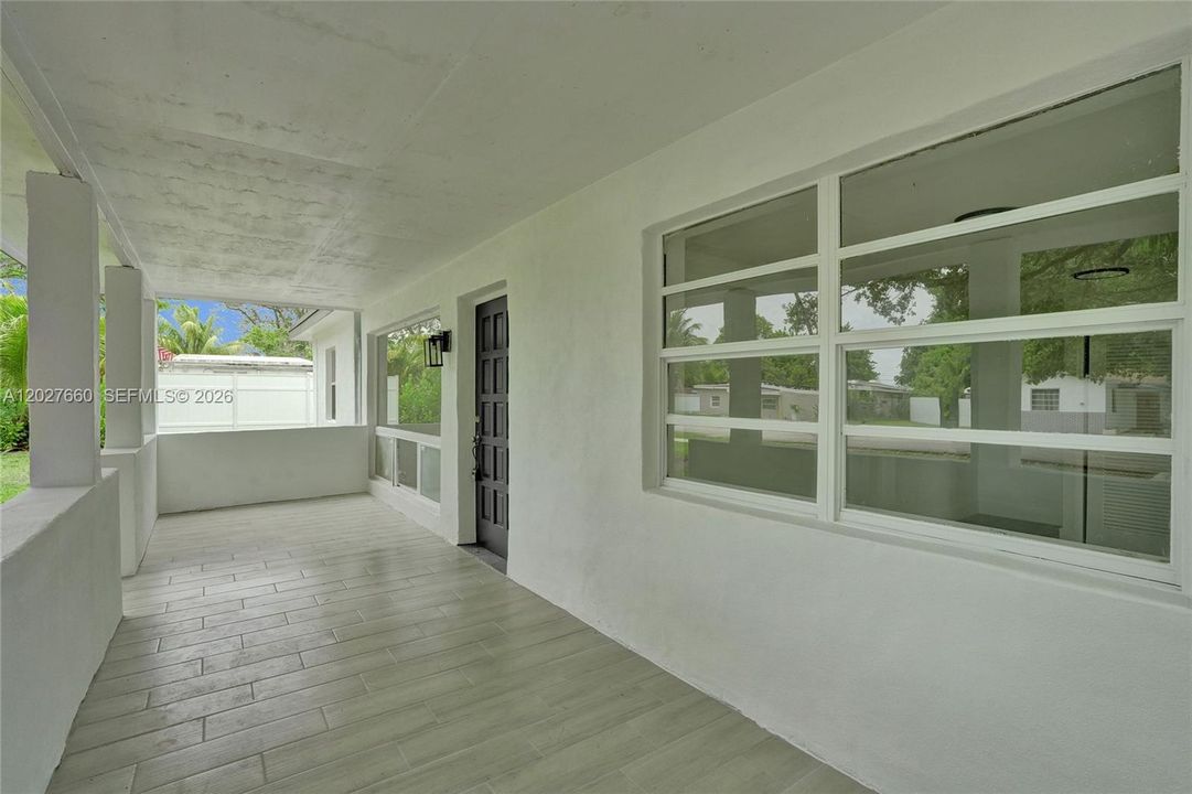 Vendido Recientemente: $539,000 (4 camas, 2 baños, 1488 Pies cuadrados)