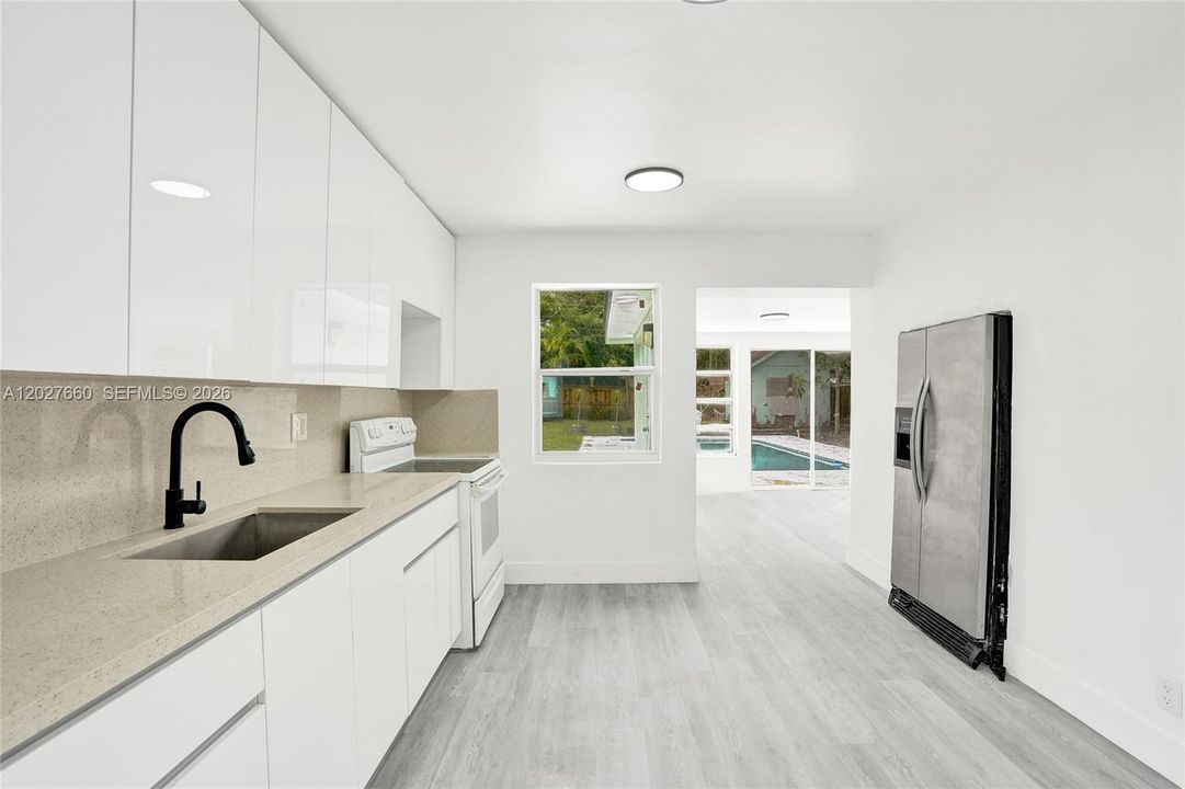 Vendido Recientemente: $539,000 (4 camas, 2 baños, 1488 Pies cuadrados)