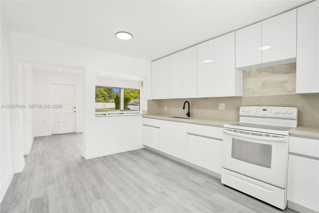 Vendido Recientemente: $539,000 (4 camas, 2 baños, 1488 Pies cuadrados)