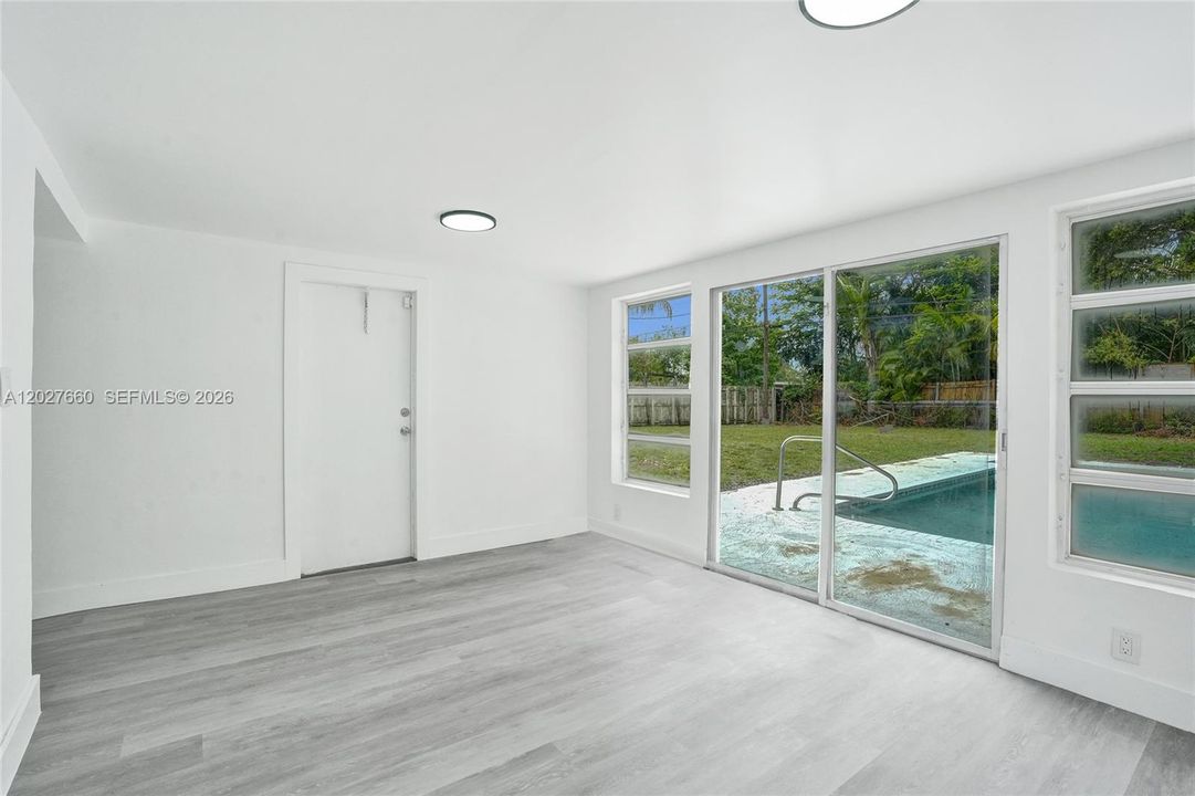 Vendido Recientemente: $539,000 (4 camas, 2 baños, 1488 Pies cuadrados)