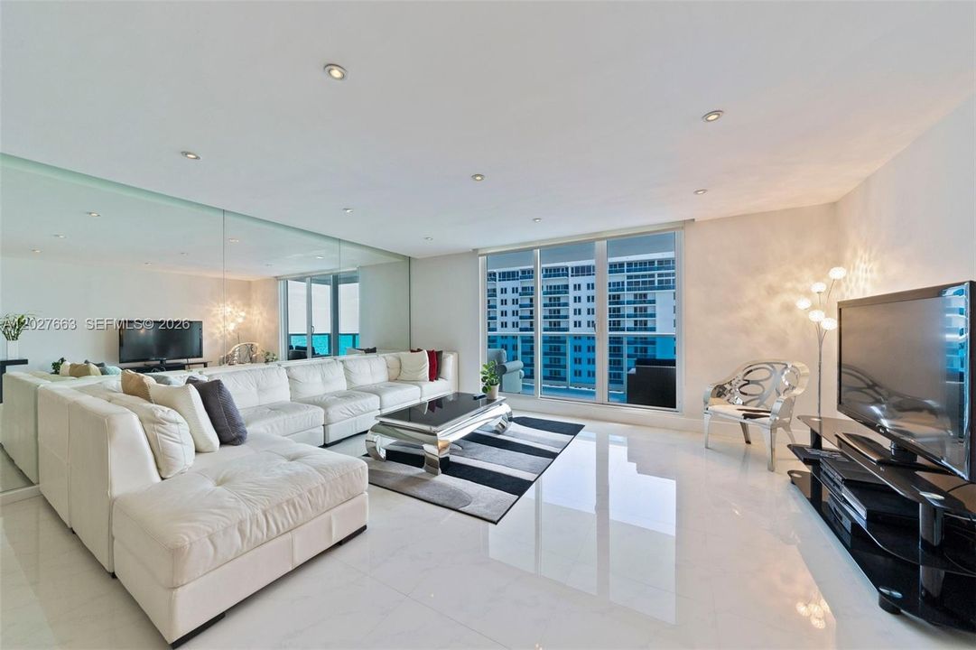 For Rent: $13,000 (2 beds, 2 baths, 1480 Square Feet)