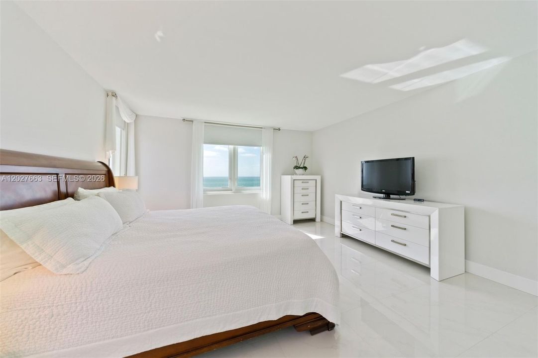 For Rent: $13,000 (2 beds, 2 baths, 1480 Square Feet)