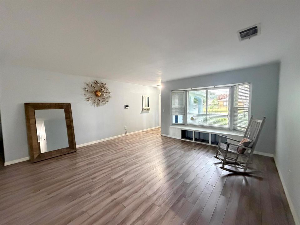 Lving Room