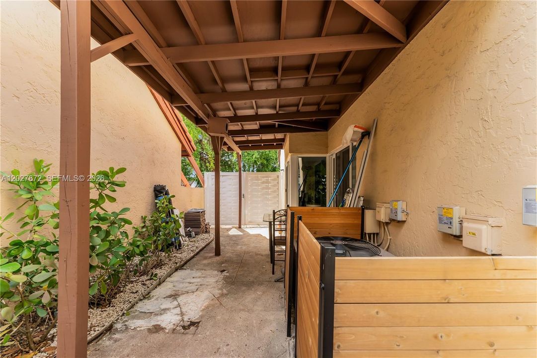 For Sale: $765,000 (4 beds, 3 baths, 1919 Square Feet)