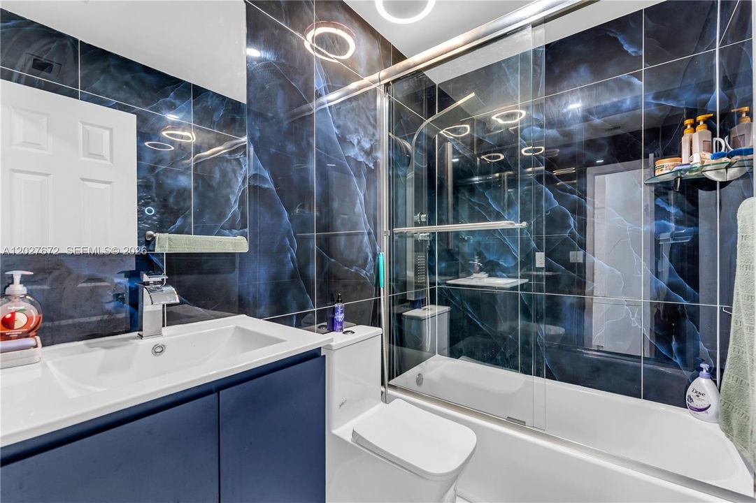 For Sale: $765,000 (4 beds, 3 baths, 1919 Square Feet)