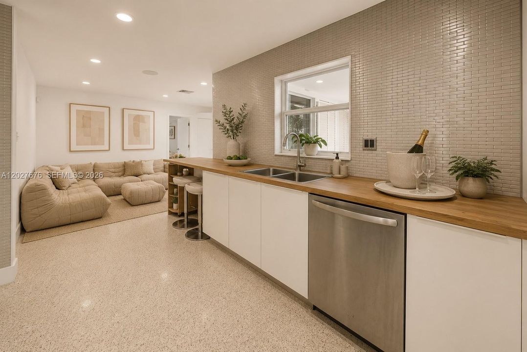 На продажу: $950,000 (3 спален, 2 ванн, 1722 Квадратных фут)