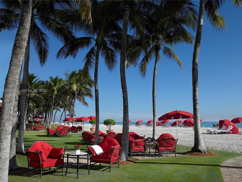 For Sale: $4,995,000 (4 beds, 4 baths, 2736 Square Feet)