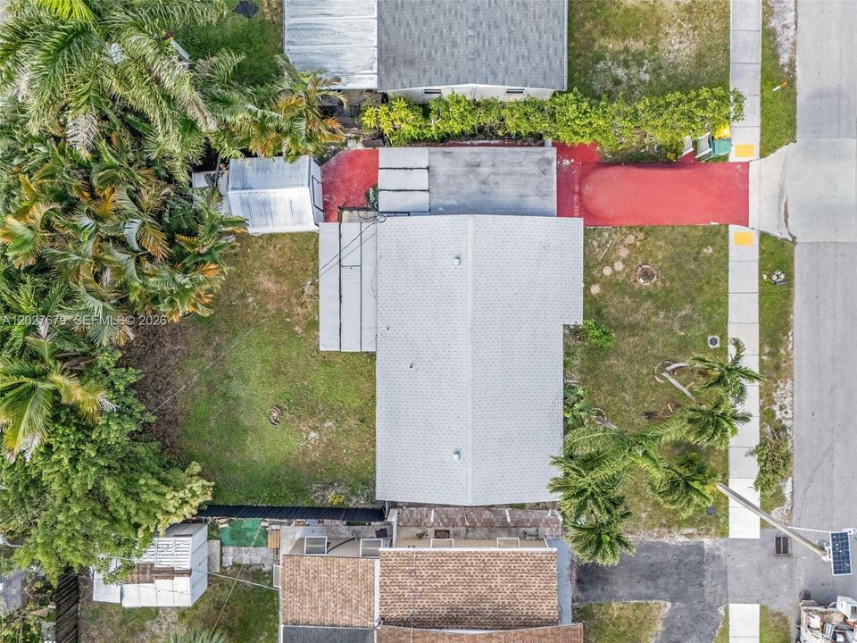 For Rent: $2,850 (3 beds, 2 baths, 975 Square Feet)