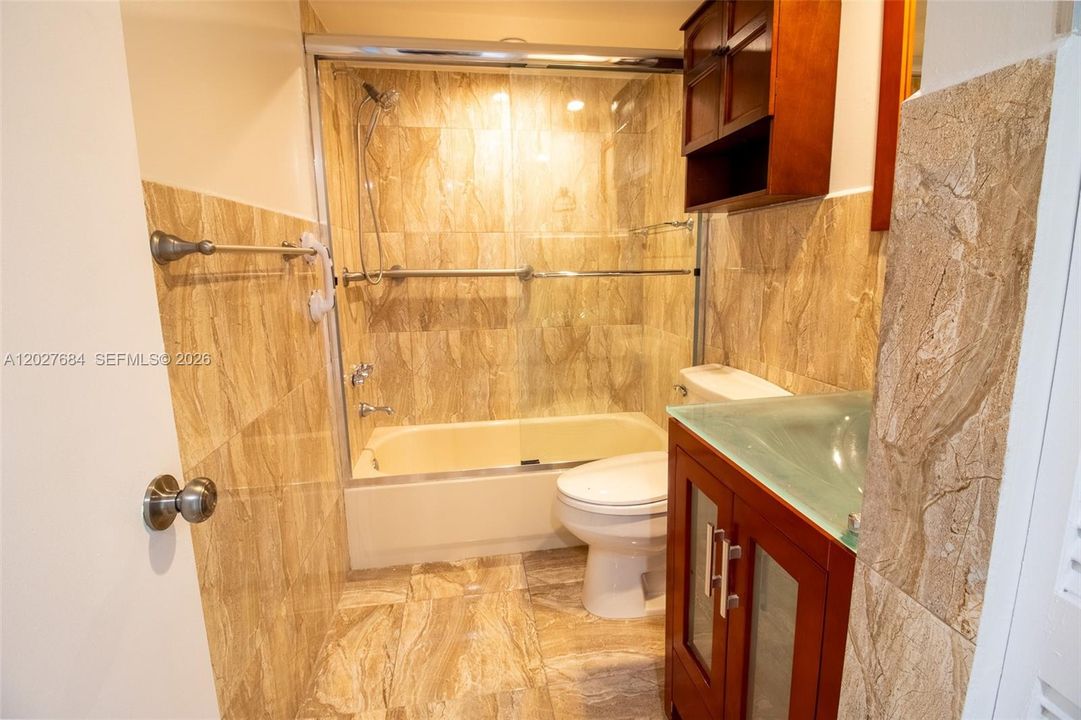 En Renta: $2,400 (2 camas, 2 baños, 893 Pies cuadrados)