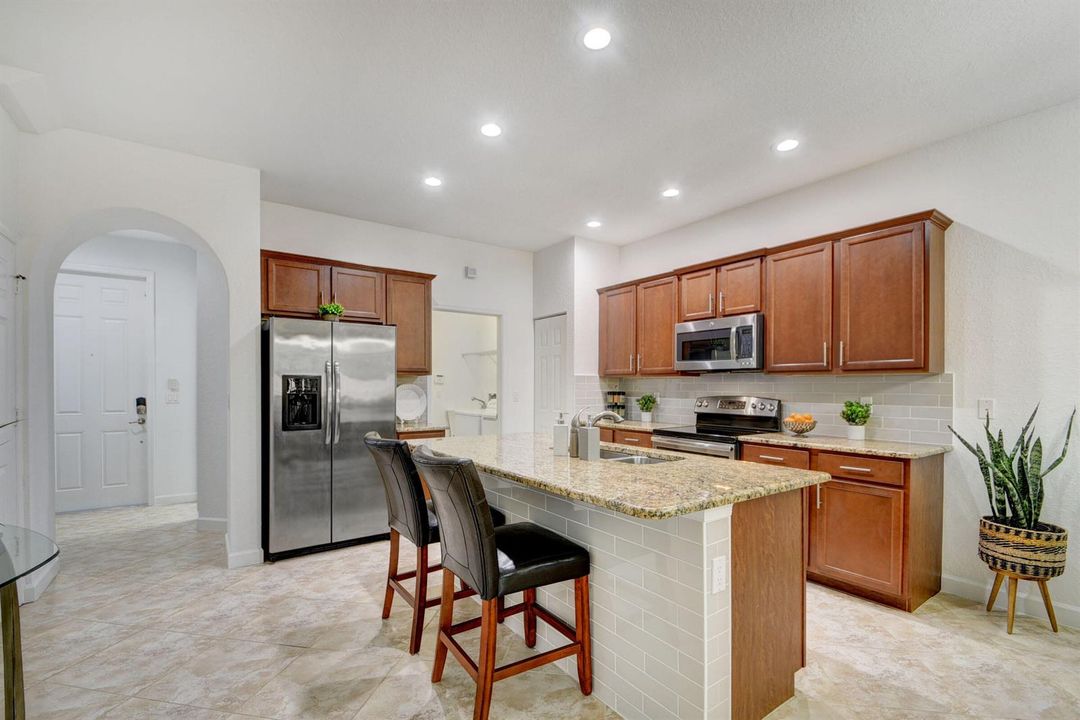 10342 Wellington Parc Dr (28)