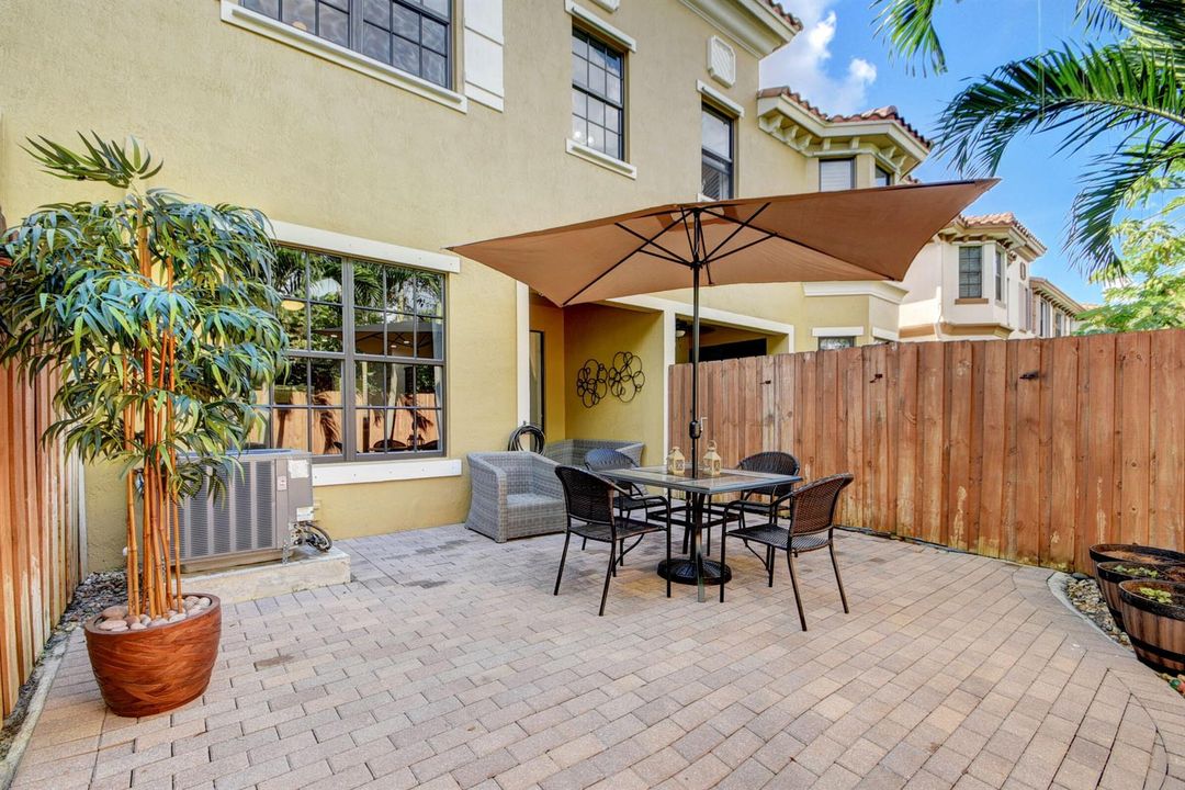 10342 Wellington Parc Dr (11)