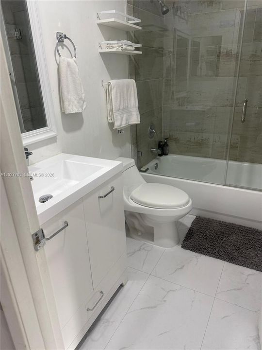 For Rent: $2,850 (3 beds, 2 baths, 1120 Square Feet)