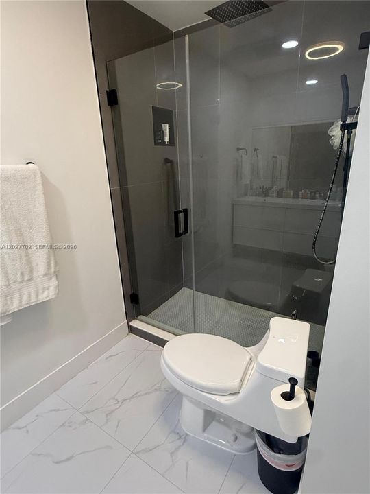 For Rent: $2,850 (3 beds, 2 baths, 1120 Square Feet)