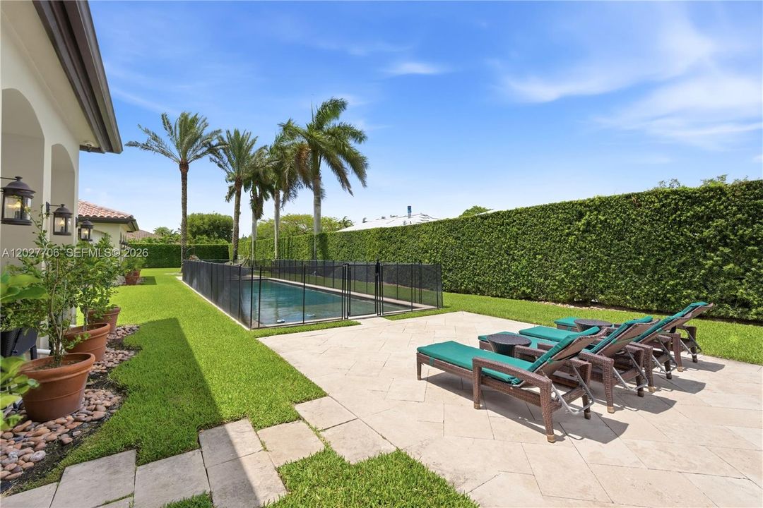 For Sale: $4,250,000 (5 beds, 4 baths, 5236 Square Feet)