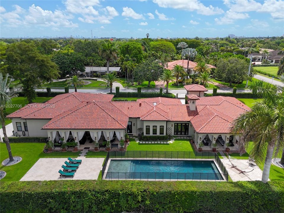 For Sale: $4,250,000 (5 beds, 4 baths, 5236 Square Feet)
