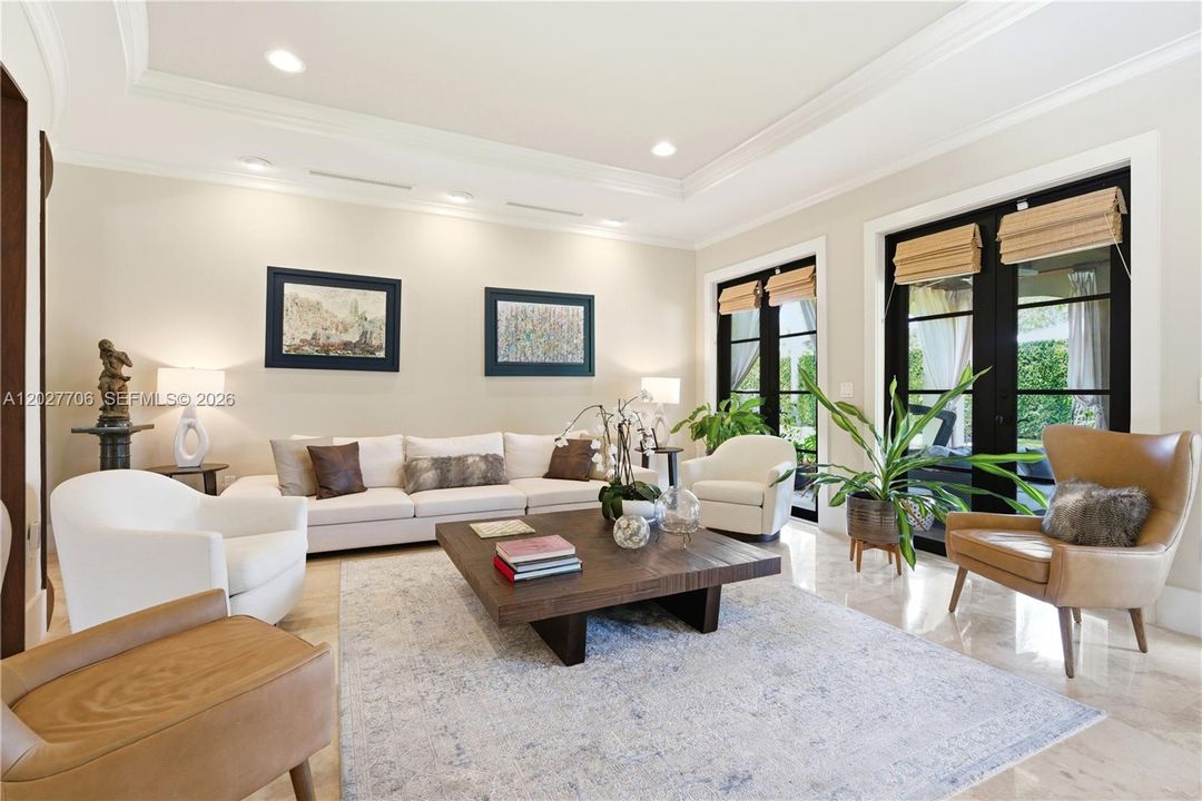 For Sale: $4,250,000 (5 beds, 4 baths, 5236 Square Feet)