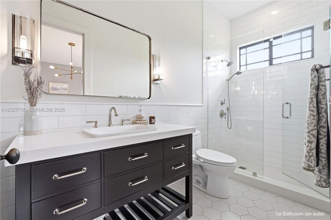 Bathroom #1 - en suite bathroom for Bedroom #1