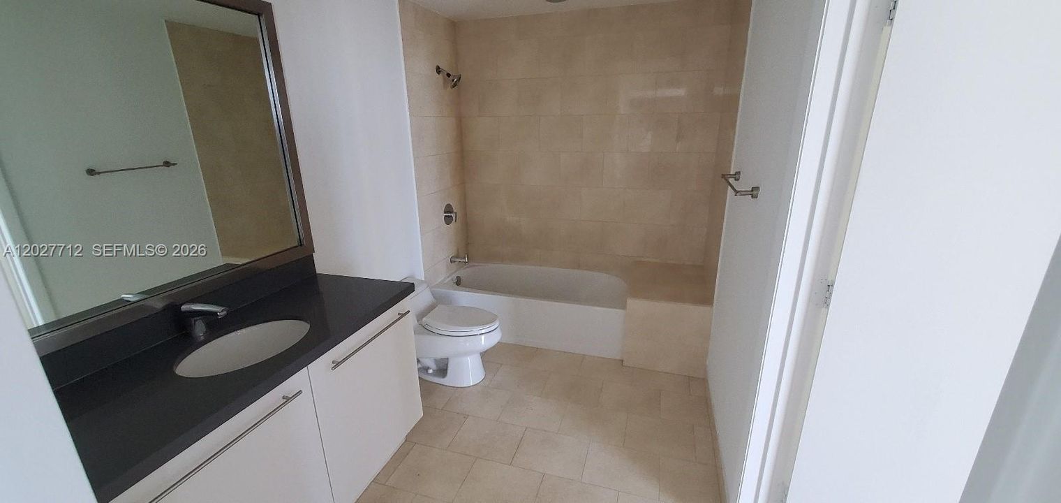 В аренду: $2,850 (1 спален, 1 ванн, 814 Квадратных фут)