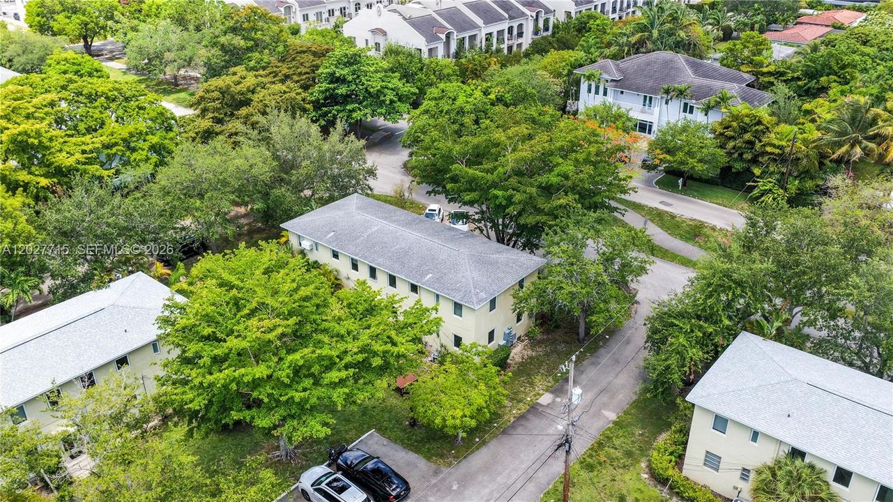 For Rent: $2,650 (2 beds, 1 baths, 672 Square Feet)