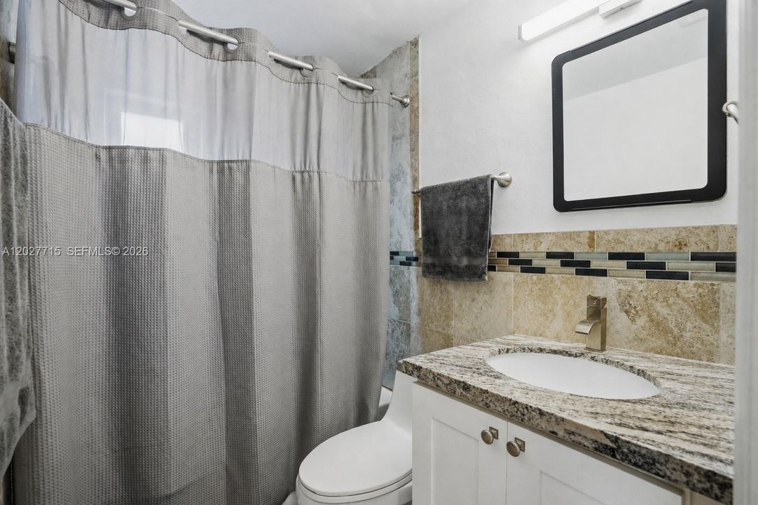 For Rent: $2,650 (2 beds, 1 baths, 672 Square Feet)
