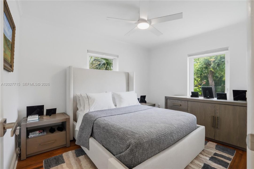 For Rent: $2,650 (2 beds, 1 baths, 672 Square Feet)